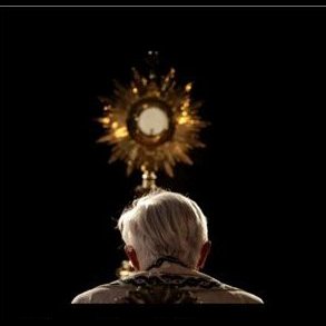 Benedetto XVI - adorazione